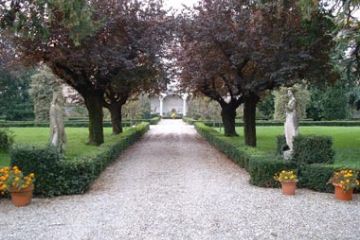 Castello di Caltignaga - Vista Giardino