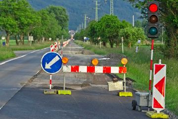 S.P. n. 102 “BELLINZAGO NOVARESE - SOLOGNO” km 5+250 al km 6+975 senso unico alternato dal giorno 15 al 31 dicembre 2025,dalle 08,00 alle 17,30