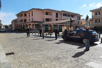 GIOVEDì 18 MARZO alle ore 11 i Sindaci, indossando la fascia tricolore, osservano un minuto di silenzio davanti al Municipio, al cospetto della bandiera italiana esposta a mezz'asta, per onorare la memoria delle VITTIME della PANDEMIA